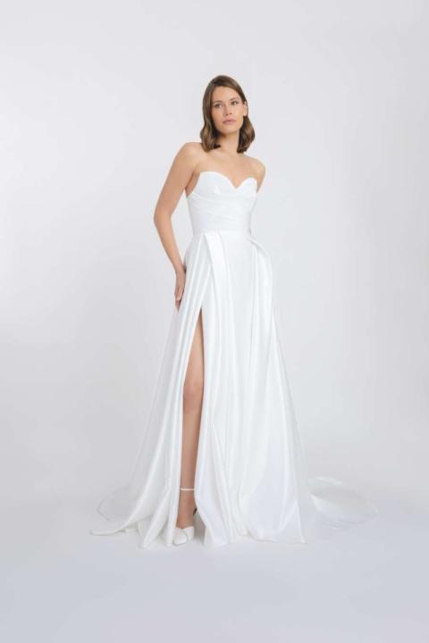 L202_ THE DIVA