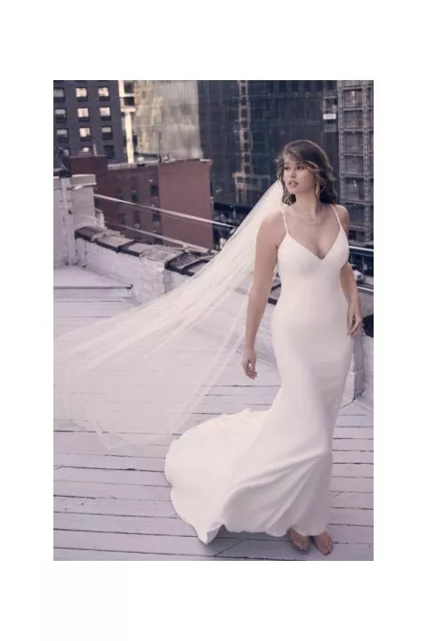NOAH - MAGGIE SOTTERO