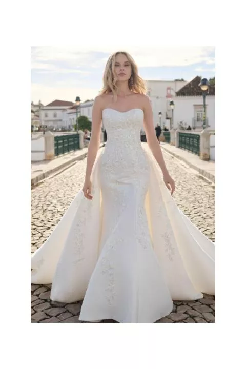 BARCELONA - MAGGIE SOTTERO