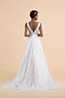 Abito da sposa girasole, vista posteriore, con dettagli in pizzo e strascico elegante.