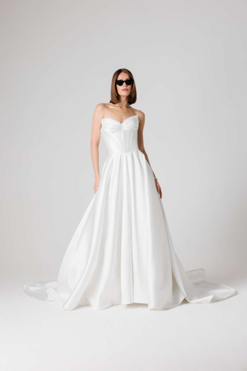 SOPHIE - ESSENTIAL EVERLASTING COLLECTION