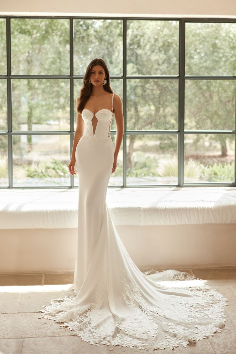 5724T - ELIZABETH PASSION