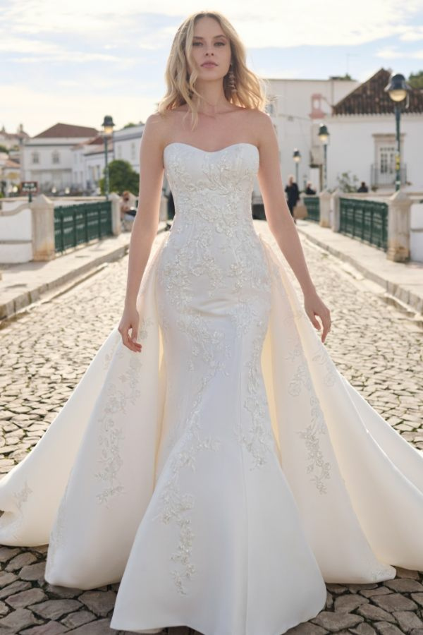 BARCELONA - MAGGIE SOTTERO