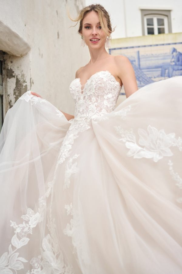 SUNDANCE - MAGGIE SOTTERO
