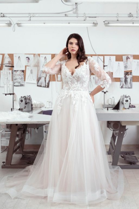 ADRIENNE - SPOSA CURVY