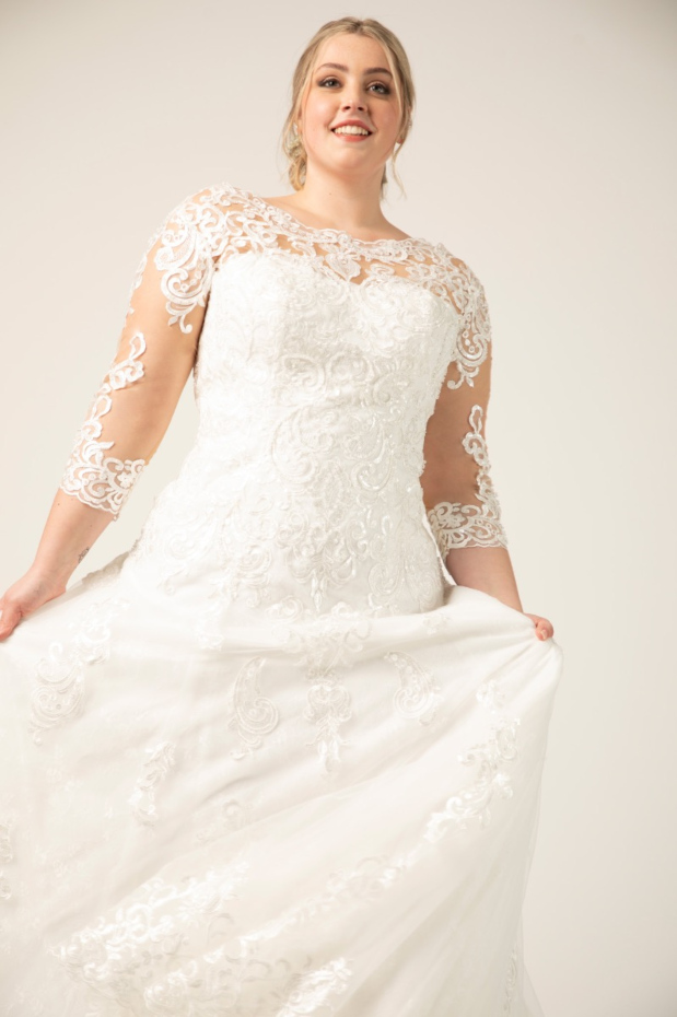 Abito da sposa viola curvy