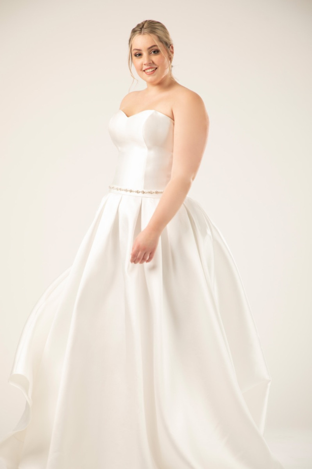 Abito da sposa nutan  curvy