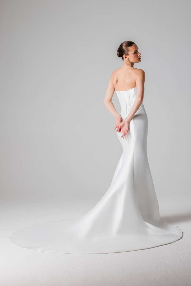 LILIBETH - ESSENTIAL EVERLASTING COLLECTION