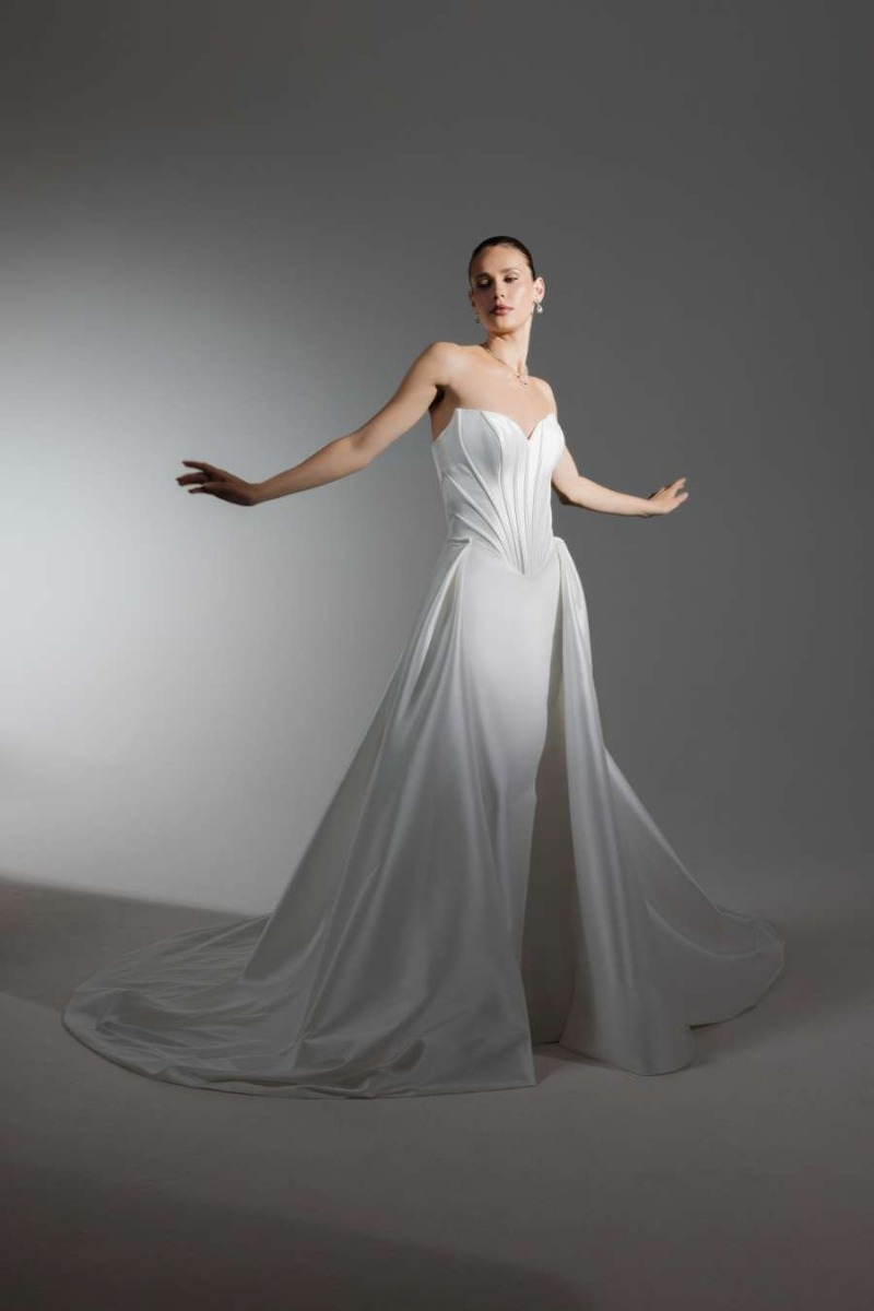 LILIBETH - ESSENTIAL EVERLASTING COLLECTION