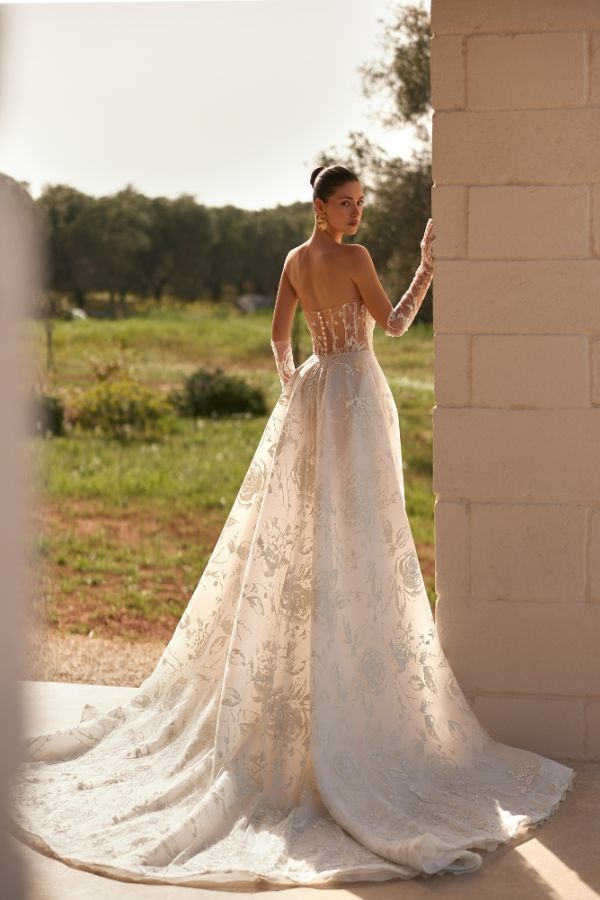 5628T - ELIZABETH PASSION