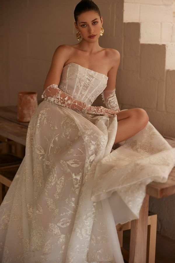 5628T - ELIZABETH PASSION