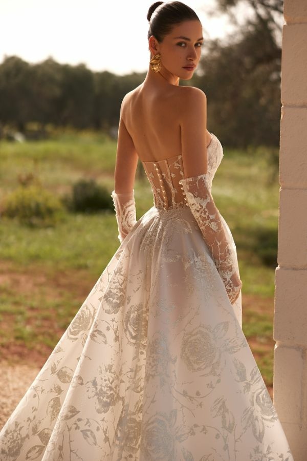 5628T - ELIZABETH PASSION