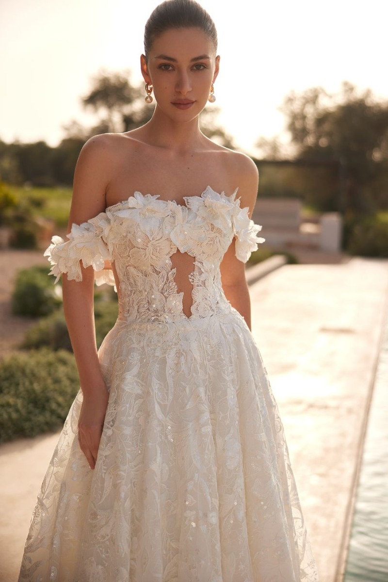5713T - ELIZABETH PASSION