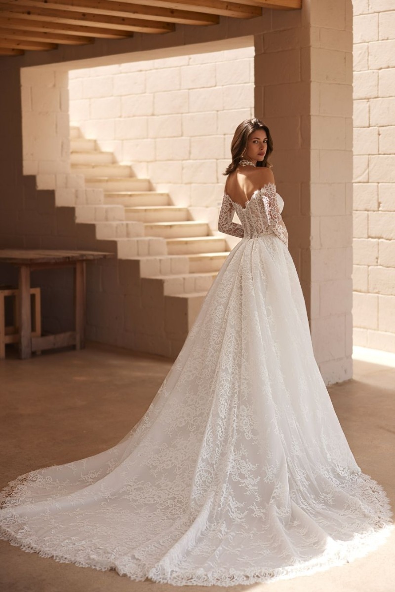 5716T - ELIZABETH PASSION