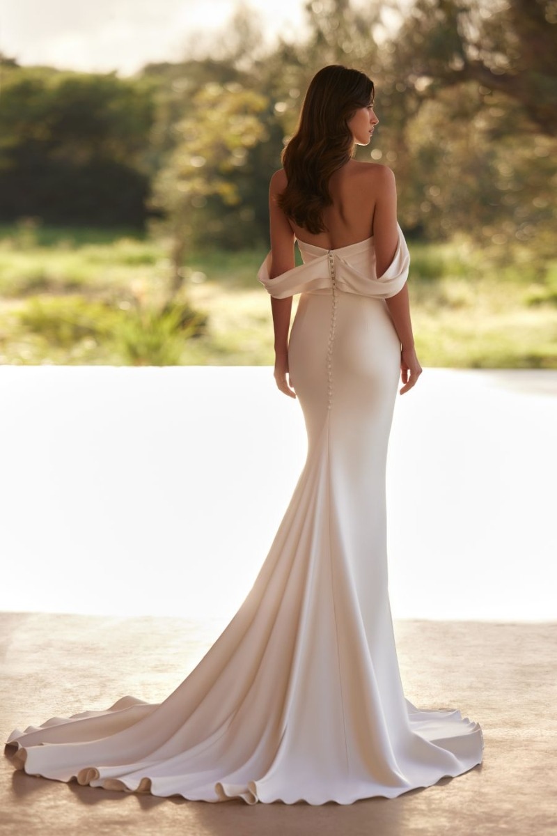 5736T - ELIZABETH PASSION