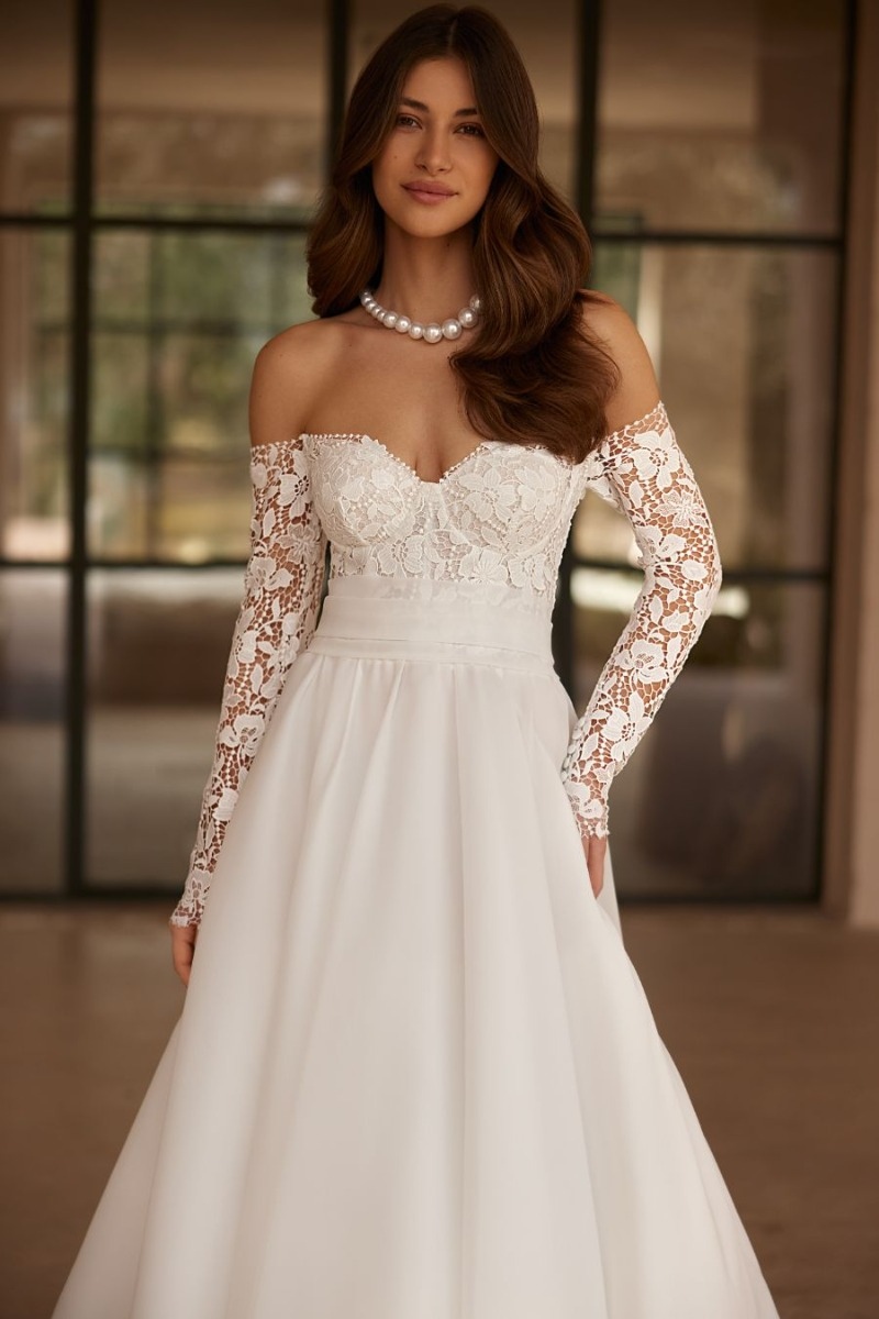 5737T - ELIZABETH PASSION