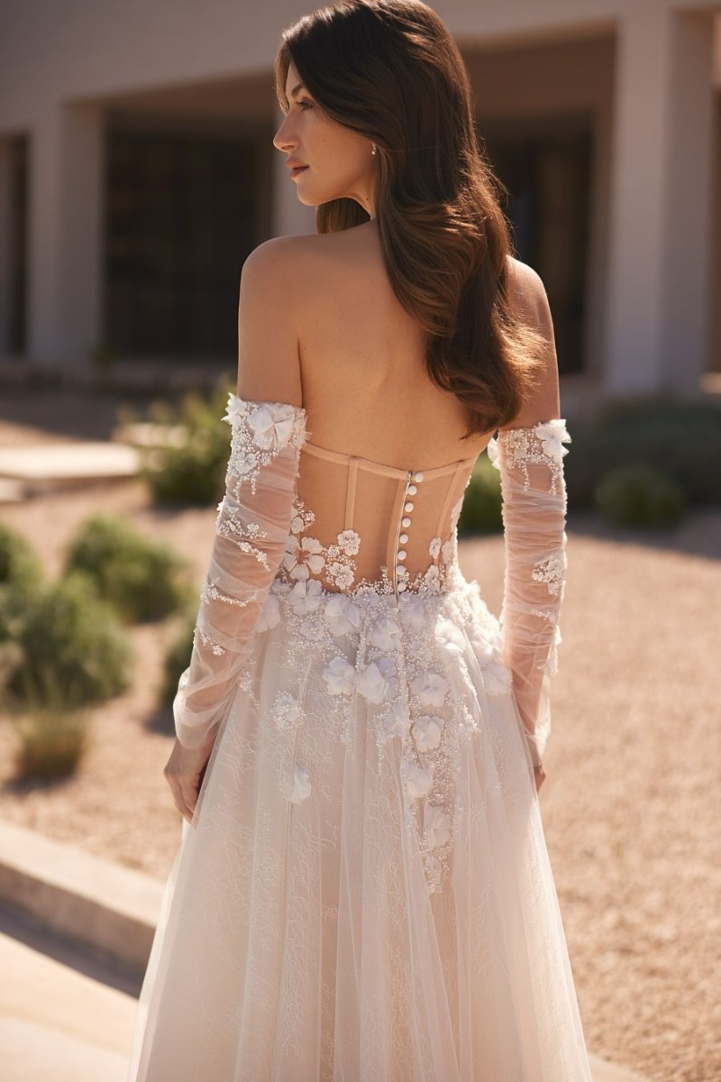 5742T - ELIZABETH PASSION