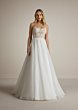 Abito da sposa THESEUS con corpetto in pizzo e gonna ampia in tulle bianco.