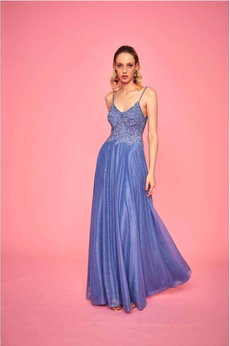 Abito lungo blu con paillettes, spalline sottili, sfondo rosa. LPA259 Linea Le Preziose.