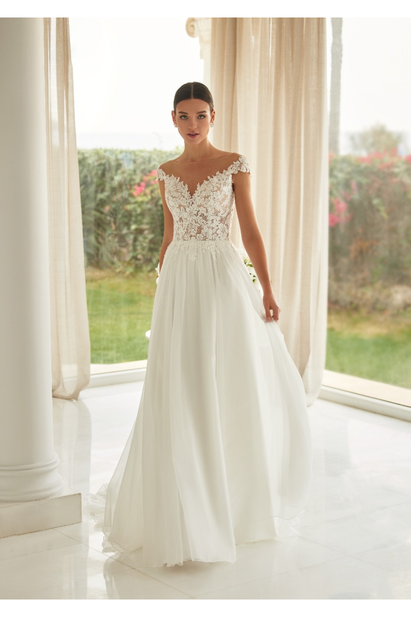 Abito da sposa FANNIE in pizzo e tulle, scollo a cuore, maniche corte, elegante e romantico.