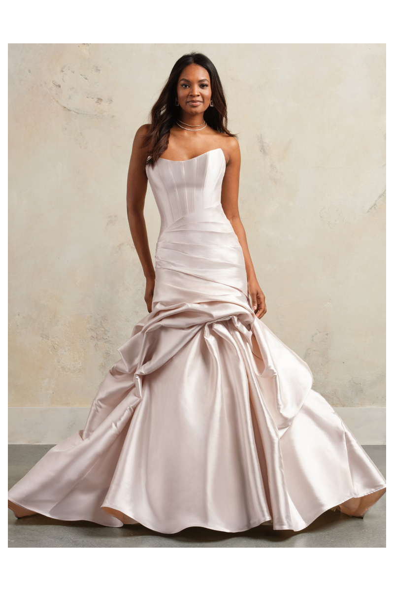 AYAN - MAGGIE SOTTERO