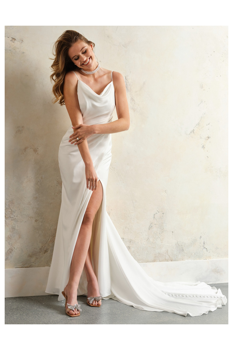 MOON - MAGGIE SOTTERO