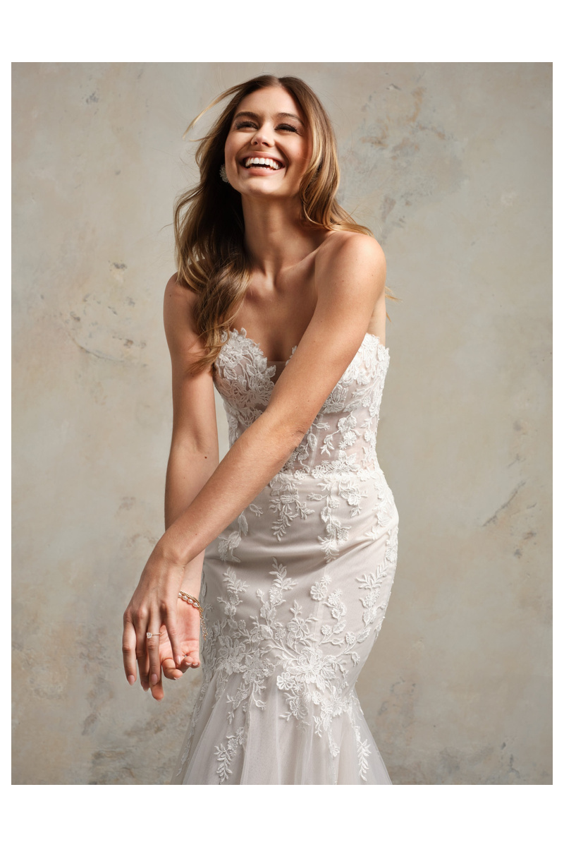 SASKIA - MAGGIE SOTTERO