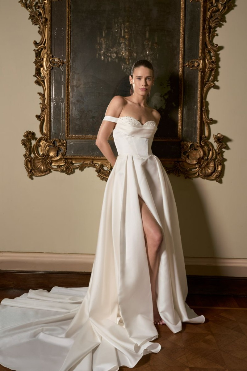 TERESA - THE ROMANTICA COLLECTION
