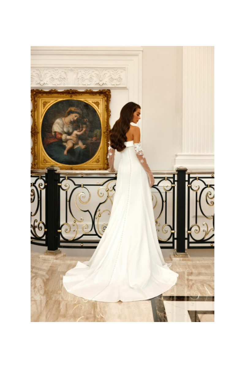 Abito da sposa elegante Sunflower di Mark Loren, retro, con dettagli in pizzo, in un ambiente classico con quadro.