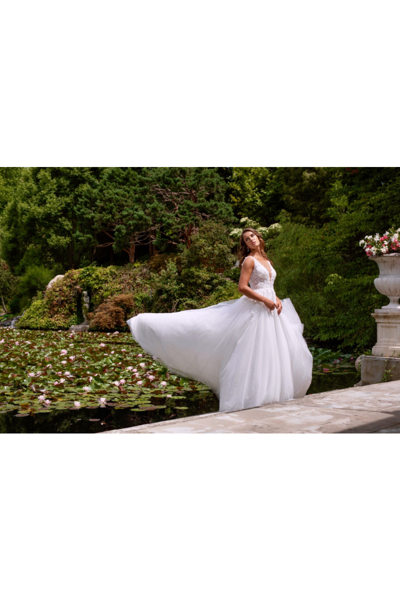 Abito da sposa sambuco