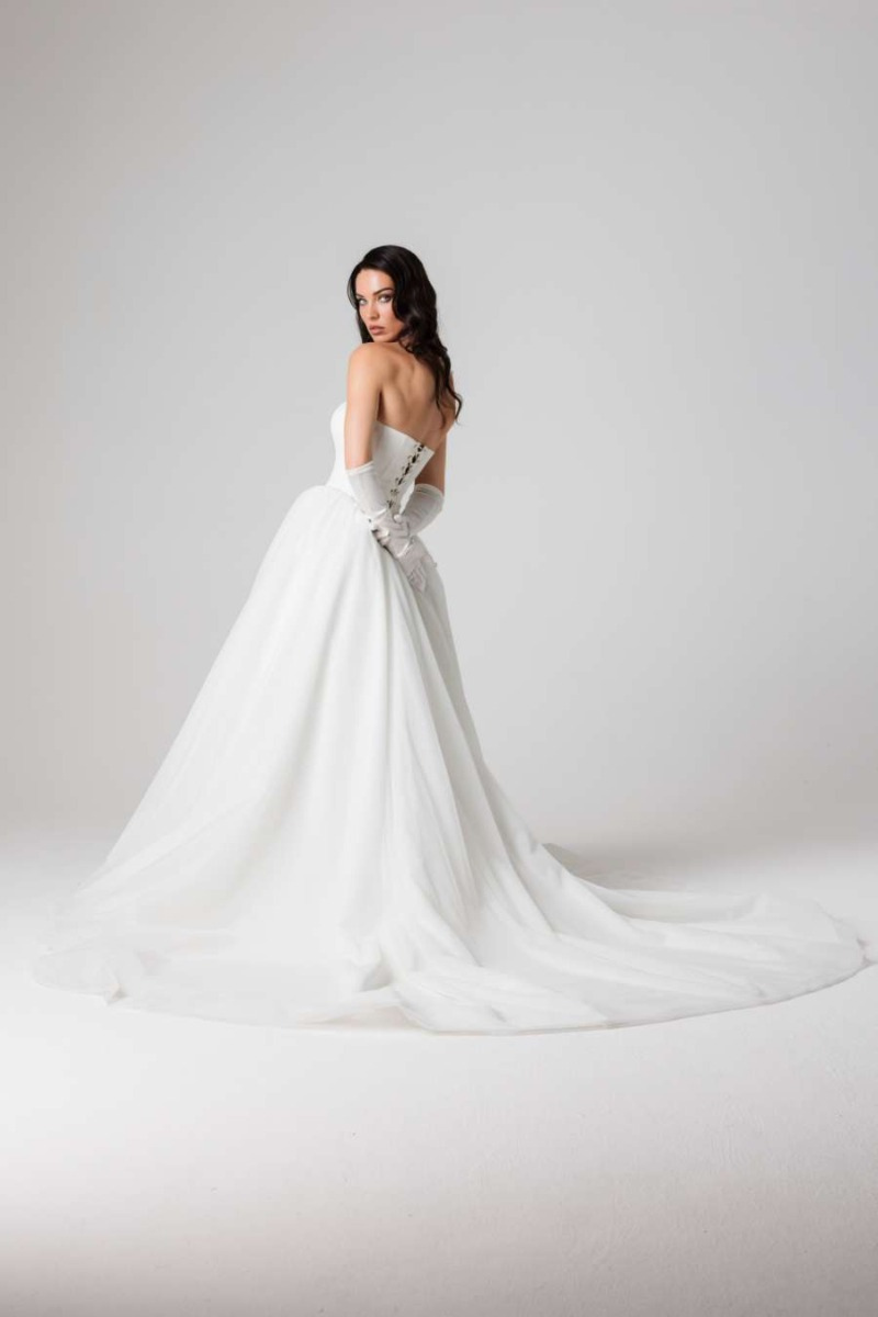 CORINNA - ESSENTIAL EVERLASTING COLLECTION