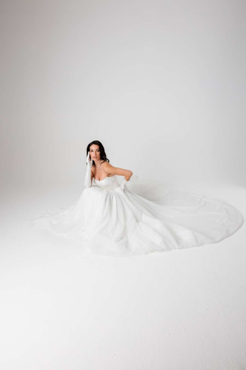 CORINNA - ESSENTIAL EVERLASTING COLLECTION