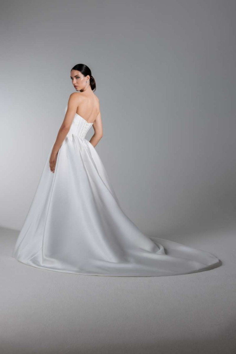 LUDOVICA - ESSENTIAL EVERLASTING COLLECTION