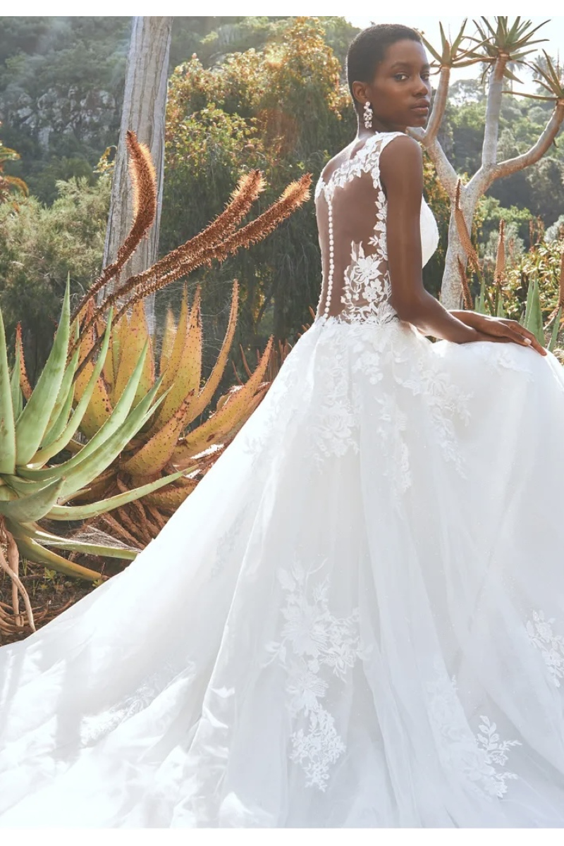 BOREALIS LINEA PRONOVIAS