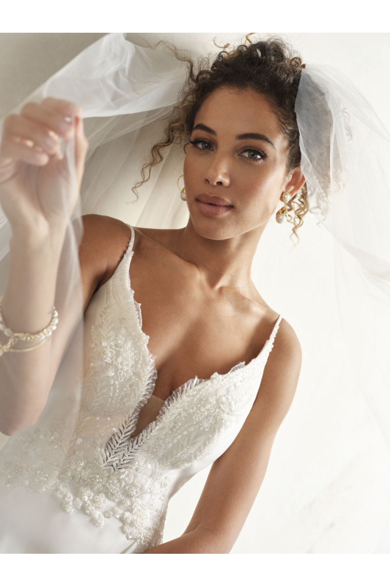 OLYMPIA - MAGGIE SOTTERO