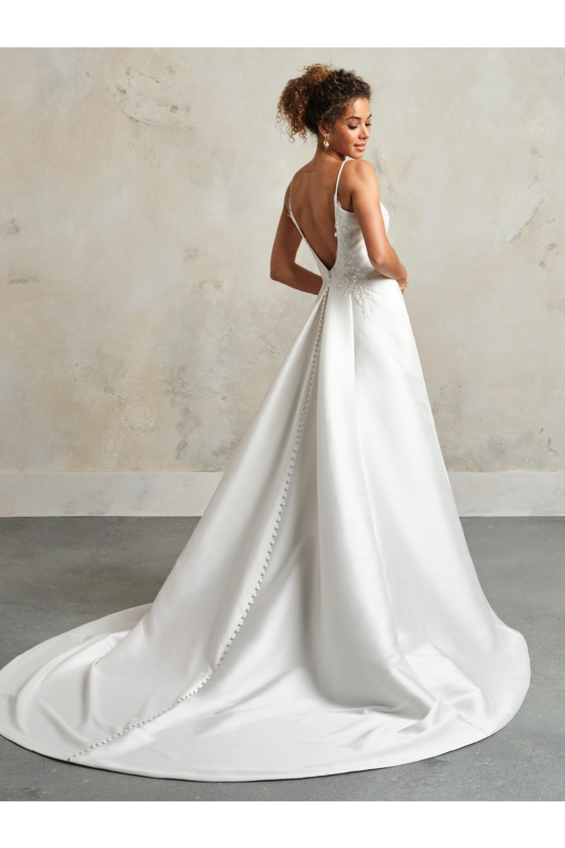 OLYMPIA - MAGGIE SOTTERO