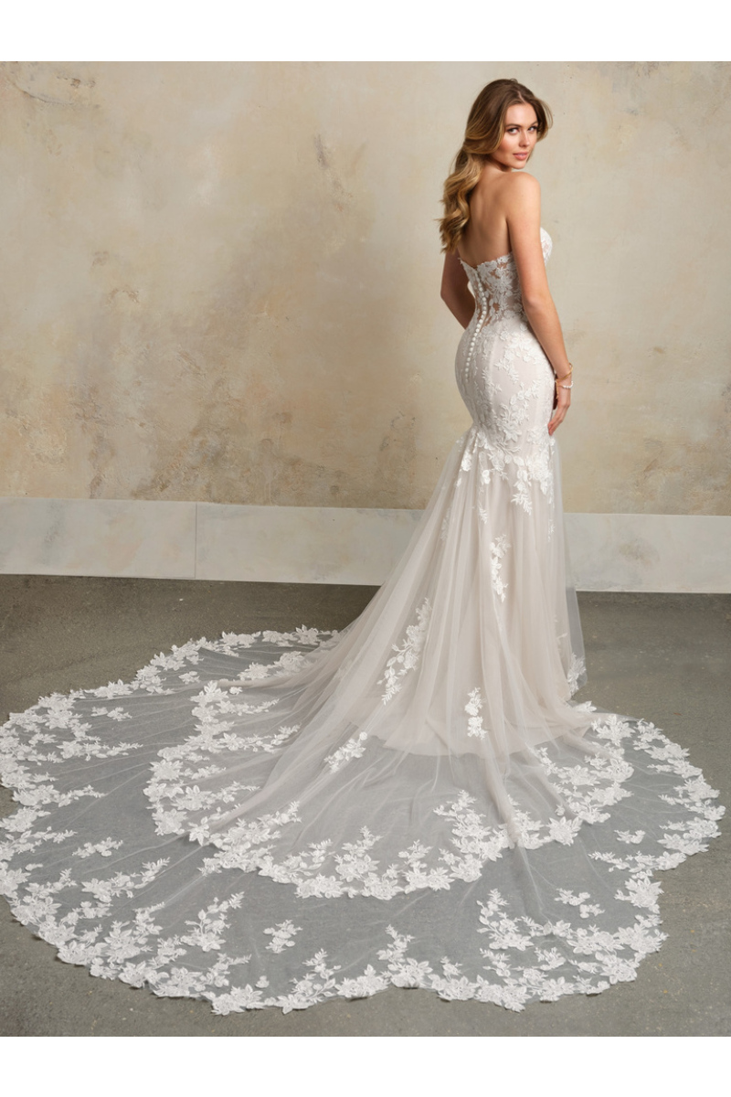 SASKIA - MAGGIE SOTTERO