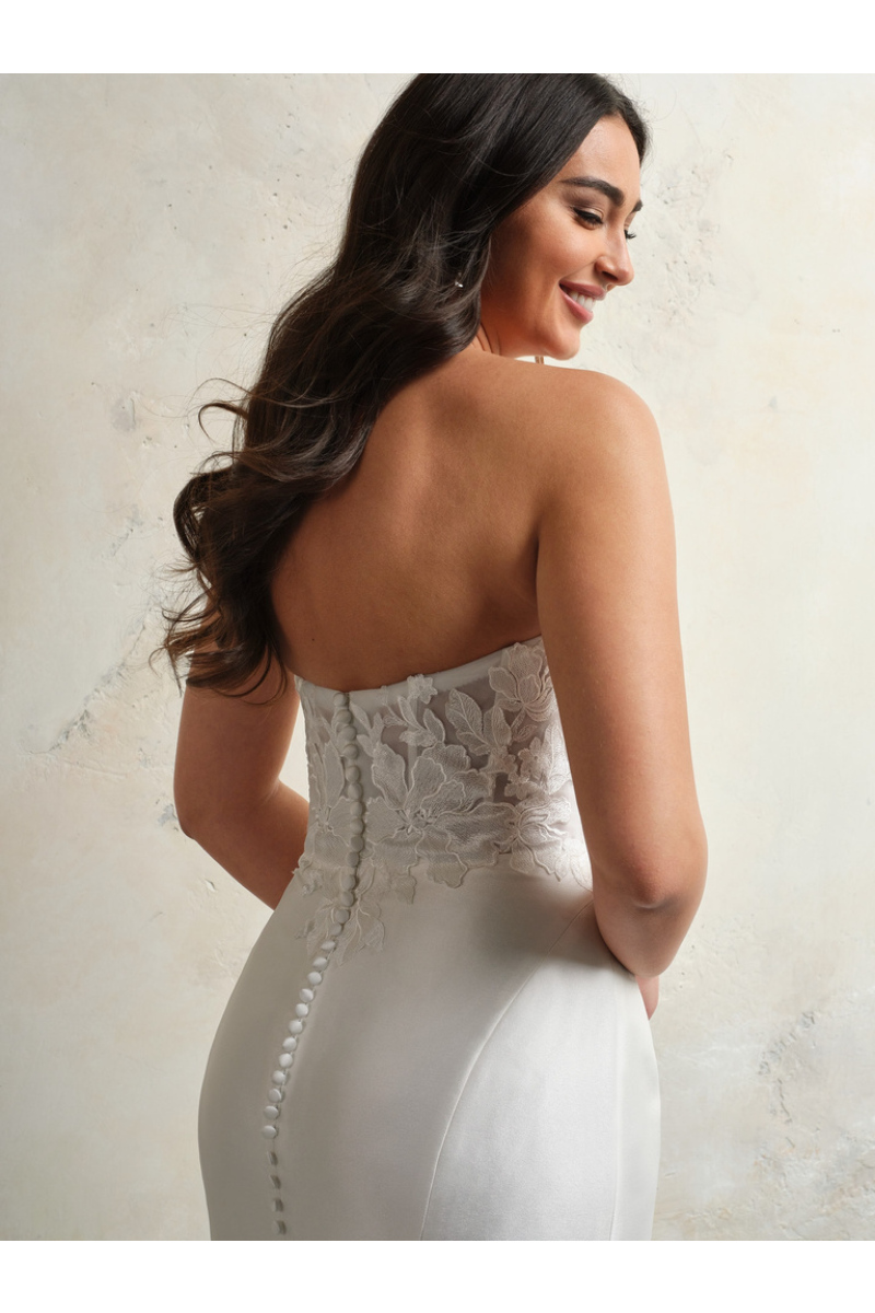 GOLDIE - MAGGIE SOTTERO