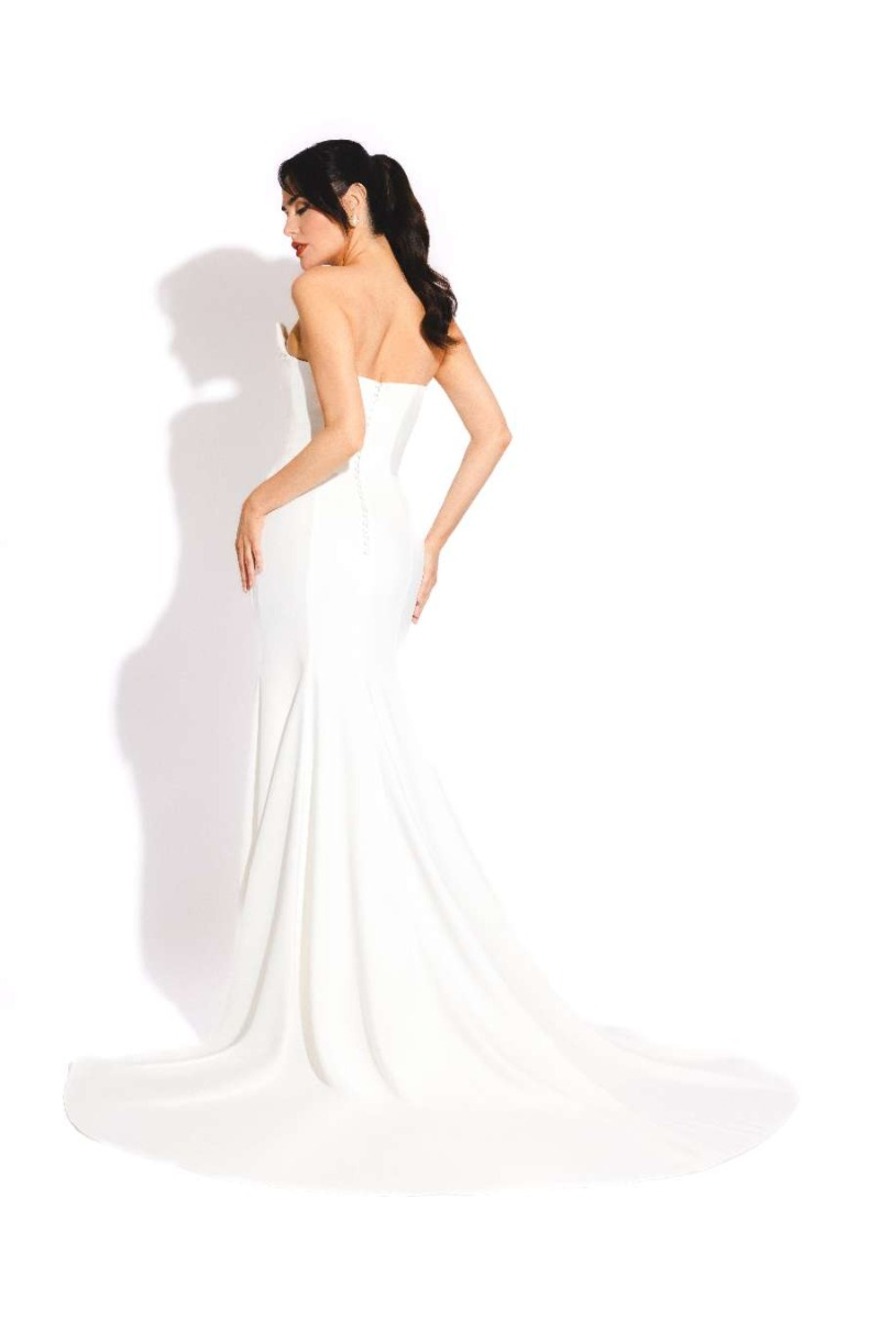 ADRIAN - THE DEVIL WEARS SPOSAE