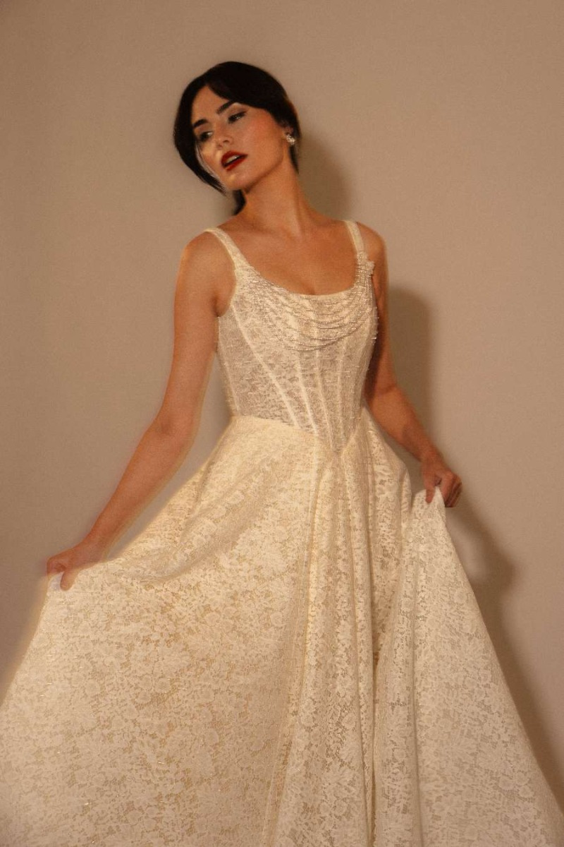 Nigel - THE DEVIL WEARS SPOSAE