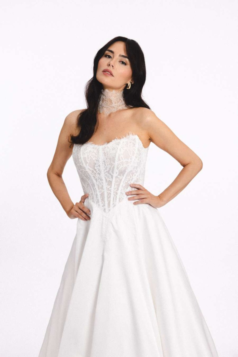 Miranda - THE DEVIL WEARS SPOSAE