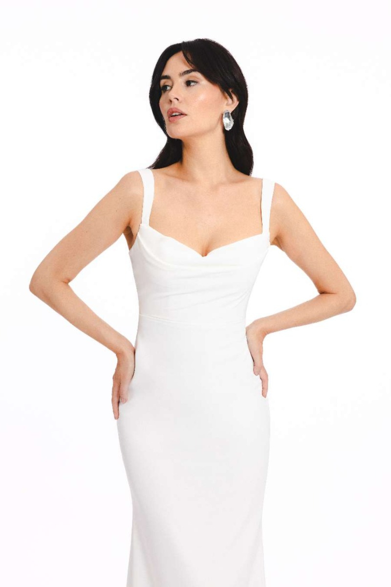 Selianne - THE DEVIL WEARS SPOSAE