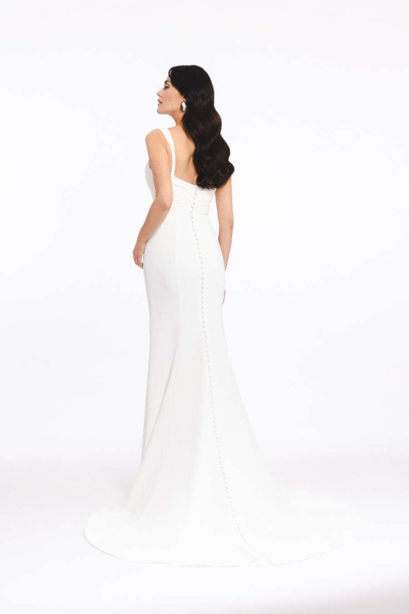 Selianne - THE DEVIL WEARS SPOSAE