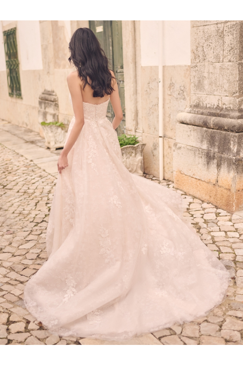 CHELSEA - MAGGIE SOTTERO