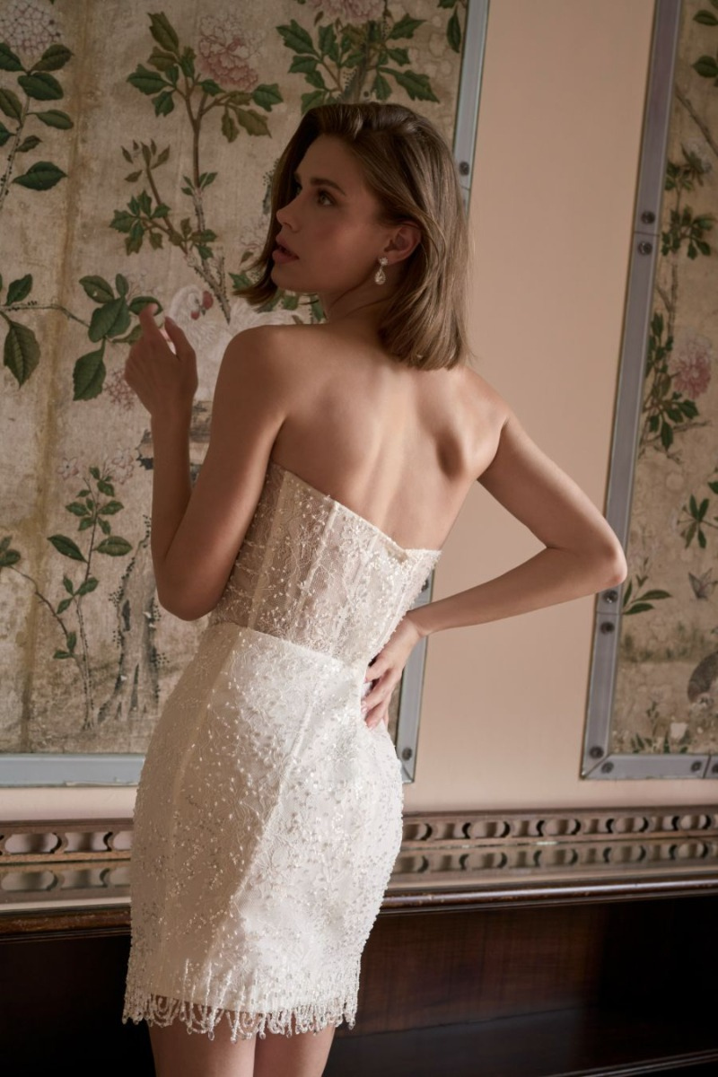 AGENS - THE ROMANTICA COLLECTION