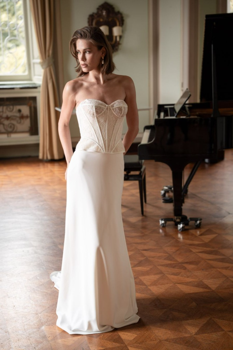 CRESSIDA - THE ROMANTICA COLLECTION