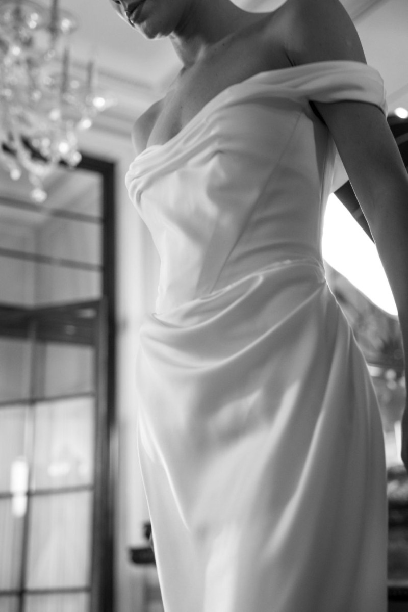 VIVIENNE - THE ROMANTICA COLLECTION