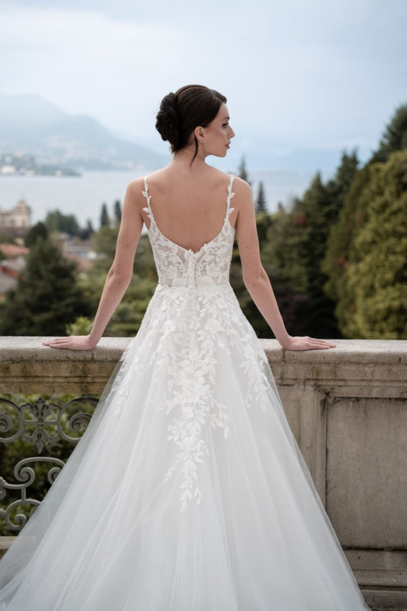 MARIA - THE ROMANTICA COLLECTION