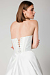 Abito sposa senza spalline bianco con lacci sul retro, collezione SOPHIE Essential Everlasting.