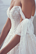 Abito da sposa Shasta di Maggie Sottero con dettagli in pizzo e perline, scollo a cuore.